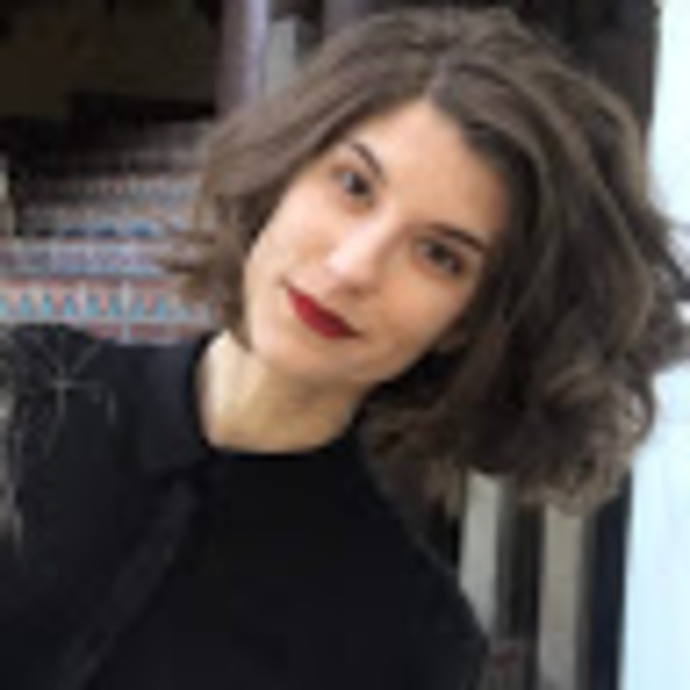 Meet your Posher, Caitlin